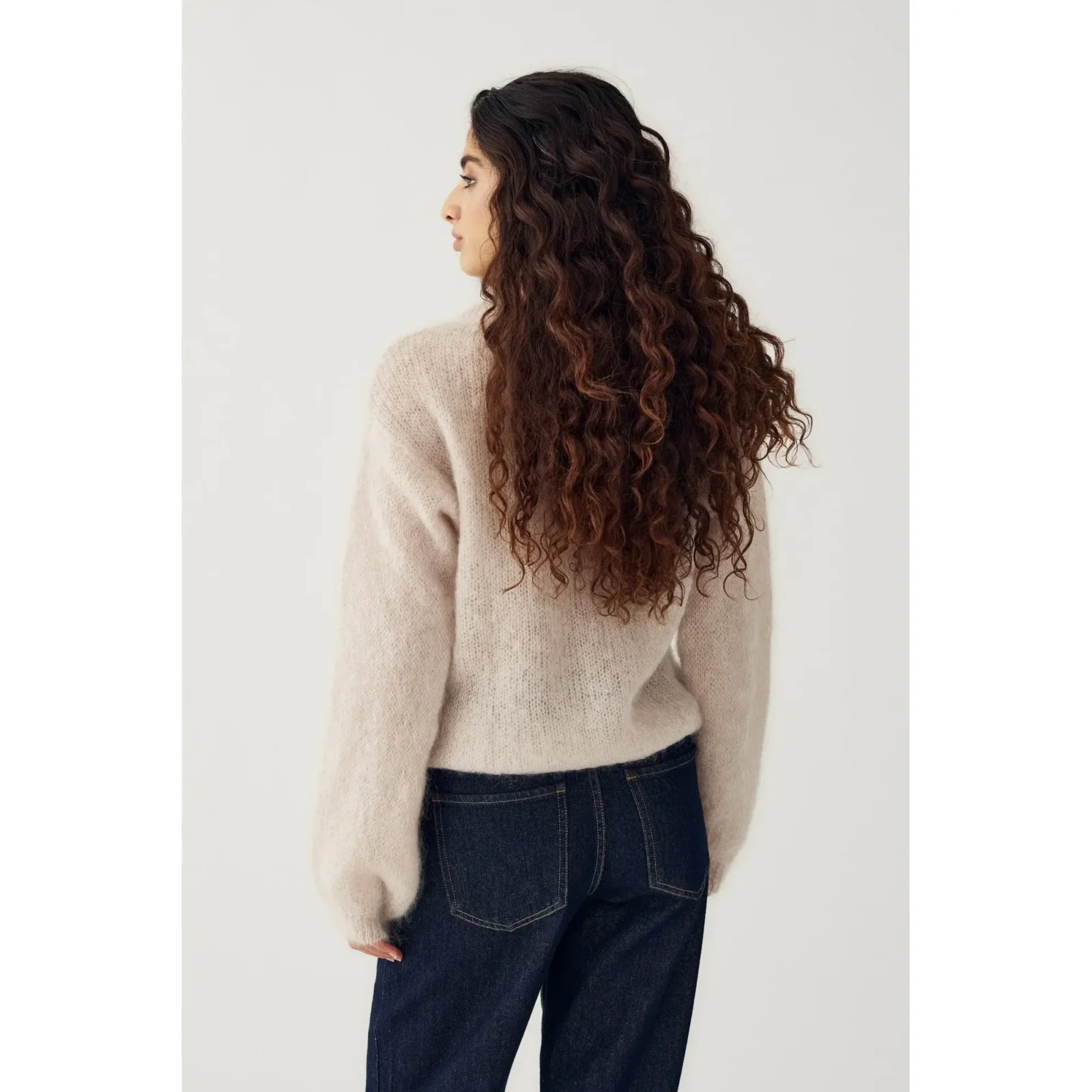 NOELLA-beige-naisten-mohari-neuletakki-15250003