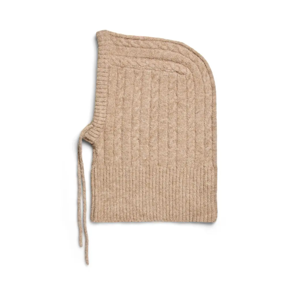 PIECES-beige-lammin-neulehuppu-balaclava