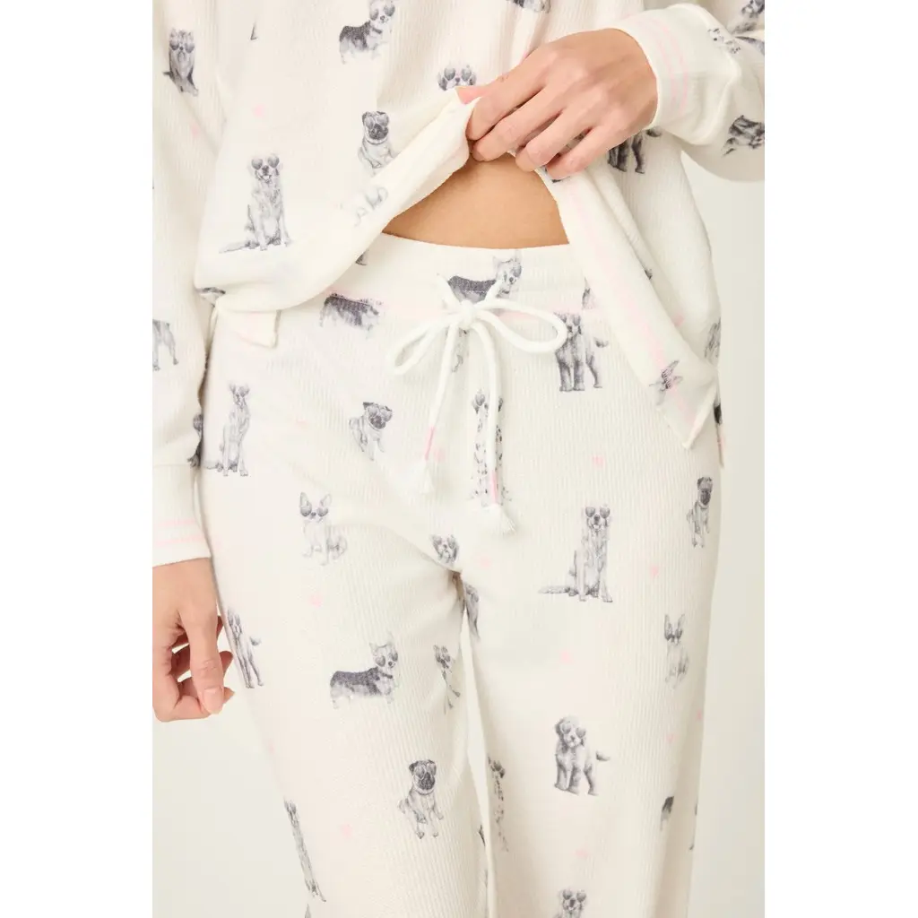 PJ-Salvage-naisten-luonnonvalkoiset-pyjamahousut-olohousut-koiraprintilla