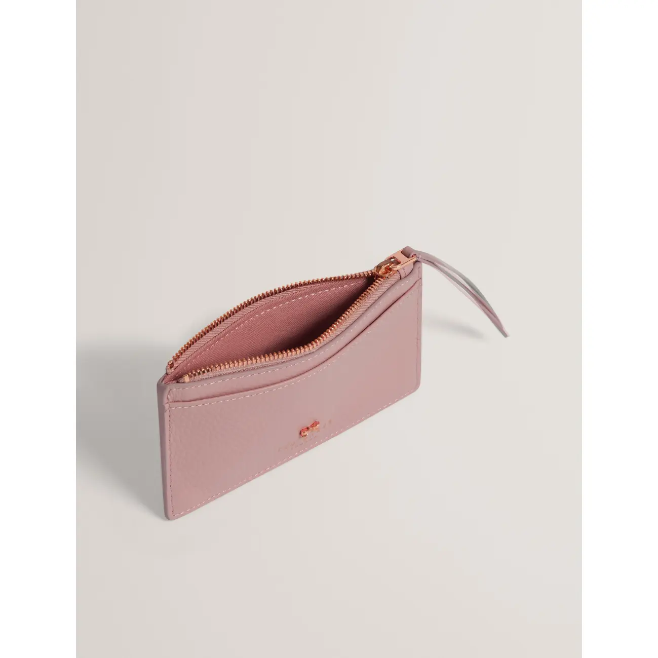Ted-Baker-nahkainen-vaaleanpunainen-korttilompakko