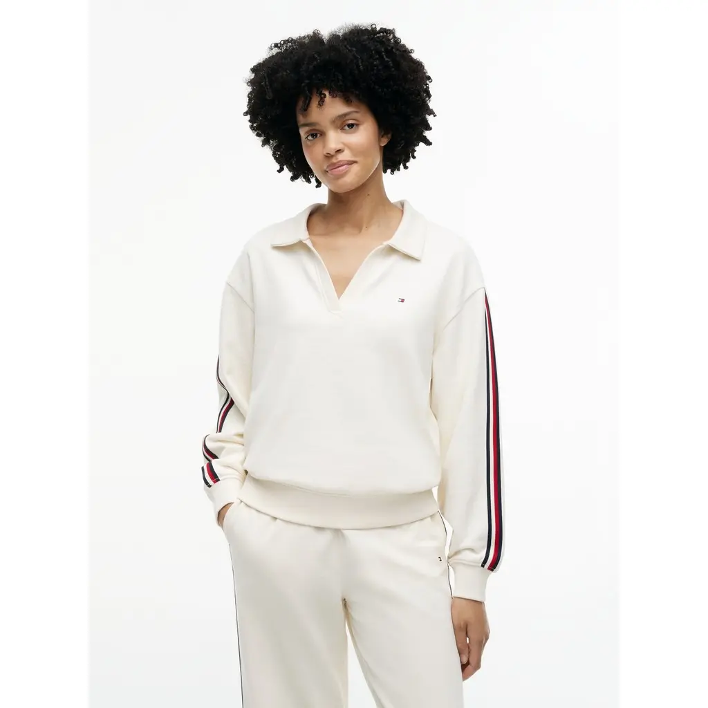 Tommy-Hilfiger-naisten-luonnonvalkoinen-collegepaita-kauluksilla-ja-kontrastiraita-hihoilla