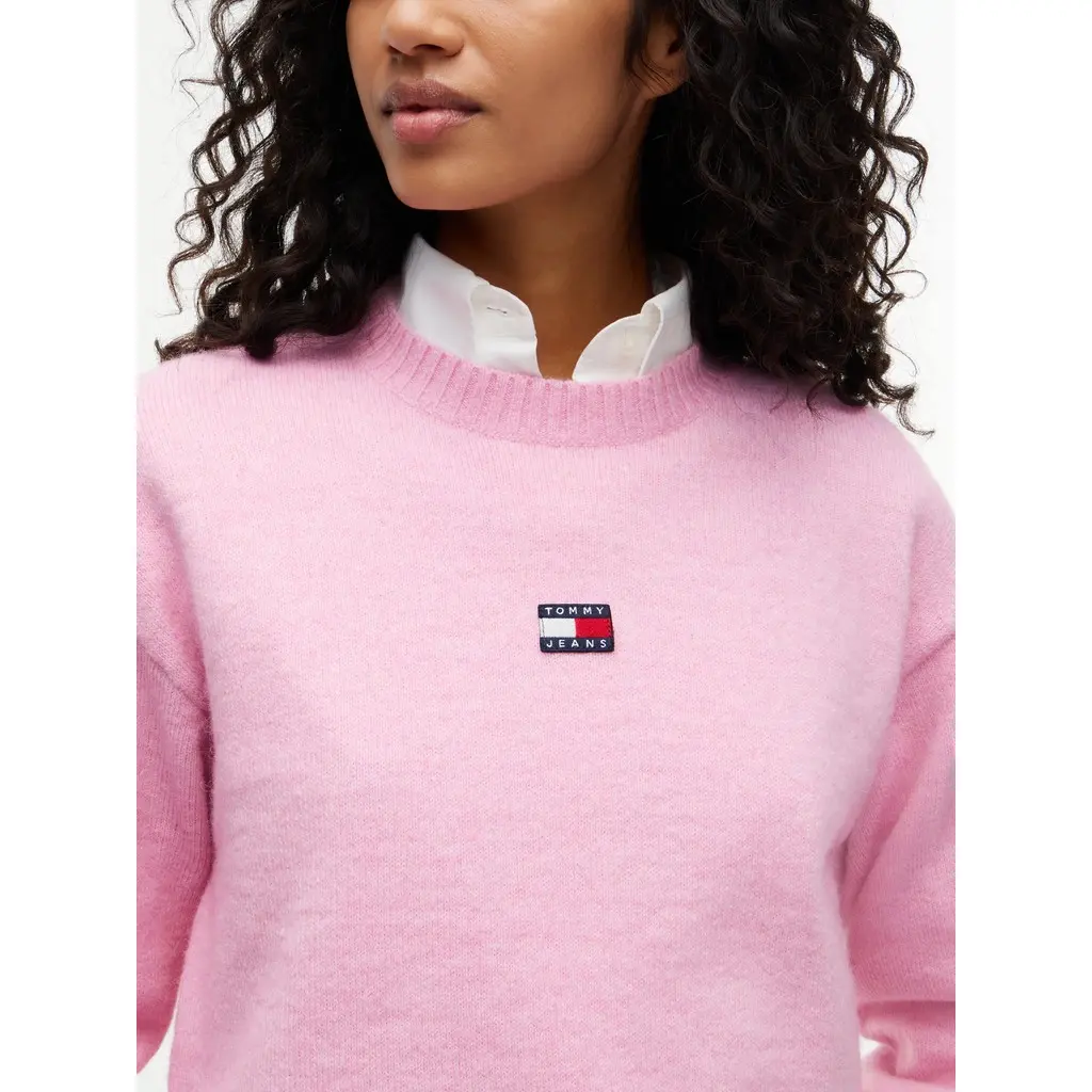 Tommy-Jeans-naisten-pinkki-neule-logomerkilla
