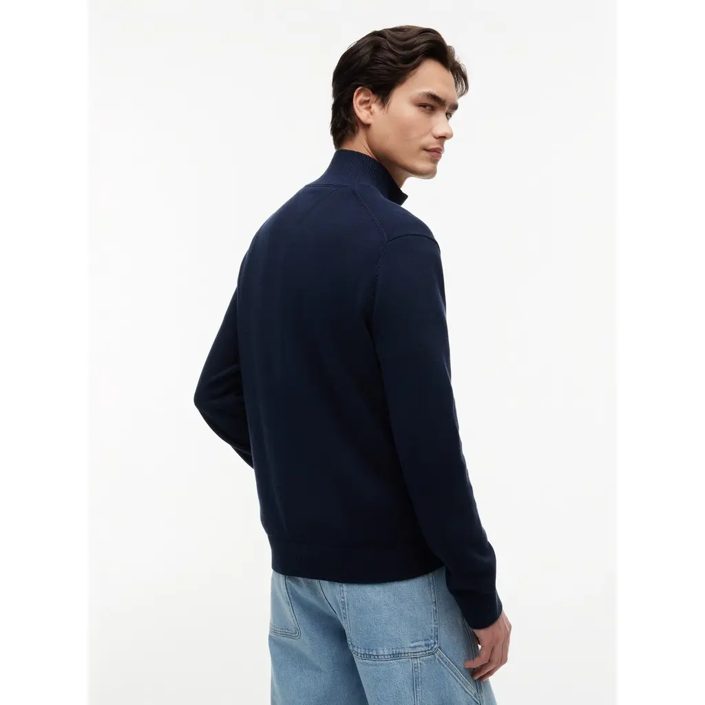 Tommy-Jeans-tummansininen-miesten-ohut-neule-pystykauluksella-ja-puoli-vetoketjulla