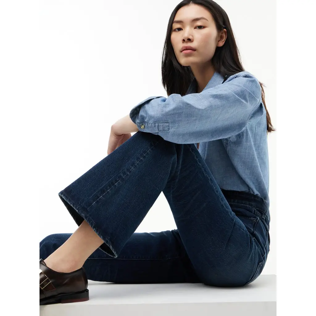 Tommy-Jeans-tummansiniset-naisten-korkeavyotaroiset-bootcutfarkut