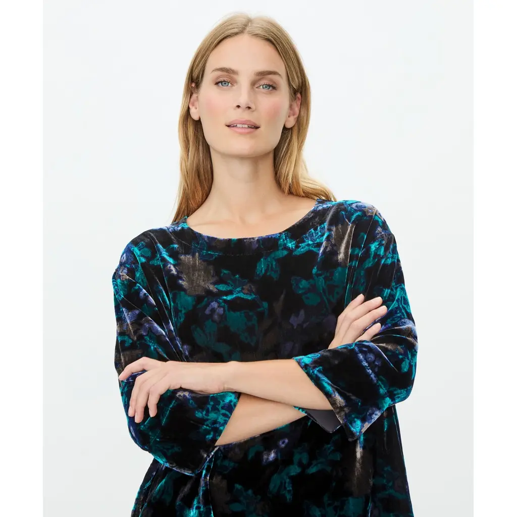 Masai-naisten-kuviollinen-samettipusero-34-hihoilla