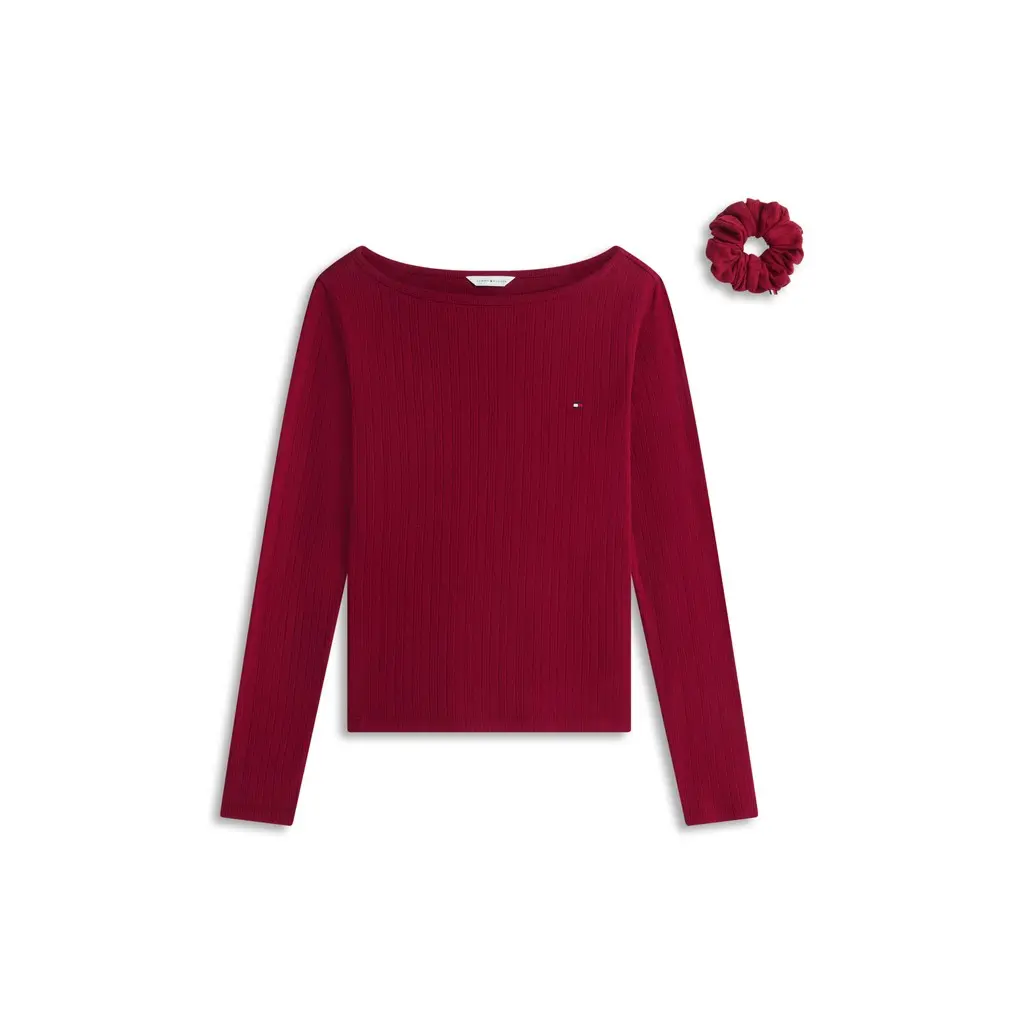 Tommy-Hilfiger-naisten-viininpunainen-pyjamasetti-lisaksi-scrunchie