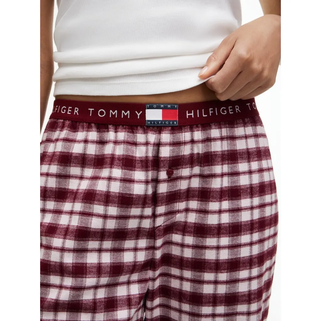 Tommy-Hilfiger-naisten-viininpunaiset-ruudulliset-flanellihousut-joustavalla-kuminauhavyotarolla