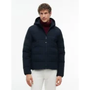 Tommy-Hilfiger-tummansininen-toppatakki-vetoketjukiinnityksella-ja-kiintealla-hupulla